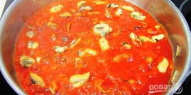 паста под томатным соусом