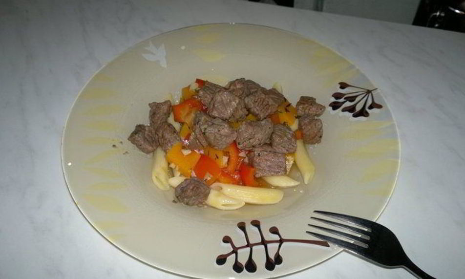 Рецепт паста с говядиной в 3 видах перца и бальзамике, сладкая тыква и перец с ченоком