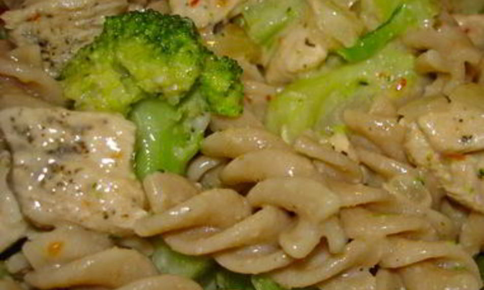 Рецепт паста с курицей под соусом альфредо