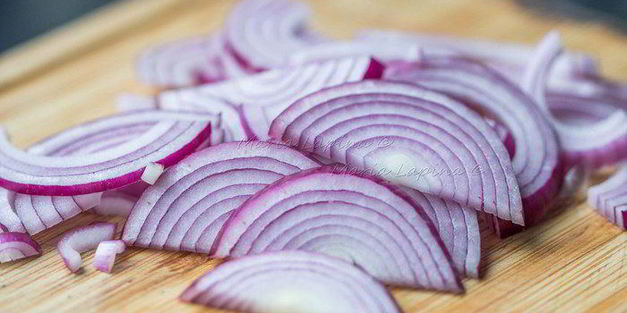 паста с оливками, беконом и фетой