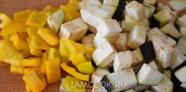 паста с овощами и куриной грудкой