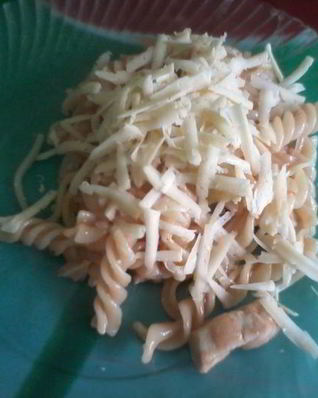 Паста с томатно-овощным соусом