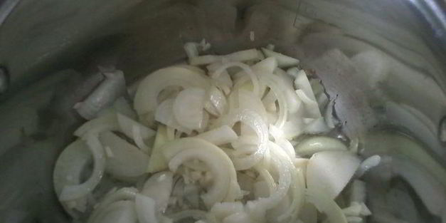 паста с томатно-овощным соусом