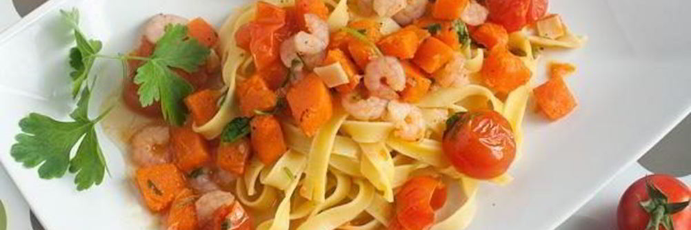 Паста с тыквой и креветками