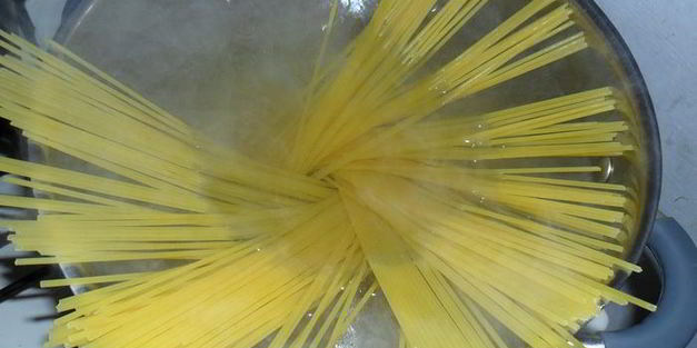 паста со шпинатом и сыром филадельфия