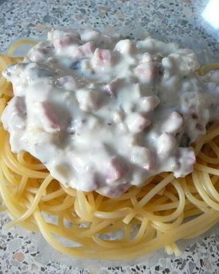 Паста со сливочно-грибным соусом