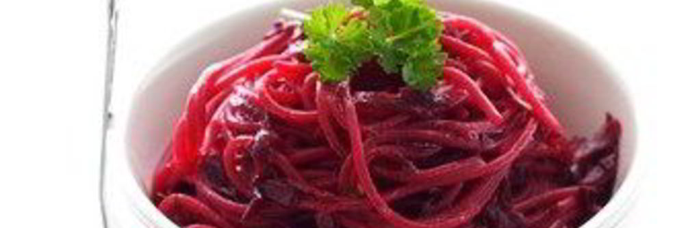 Паста со свекольным соусом