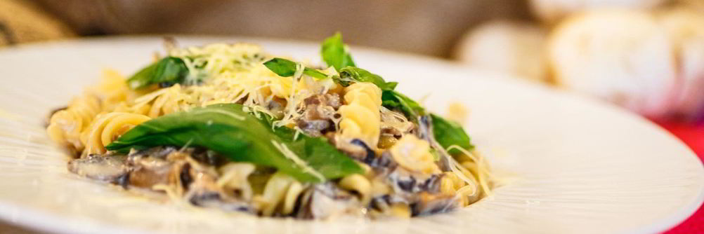 Паста в сливочно-грибном соусе