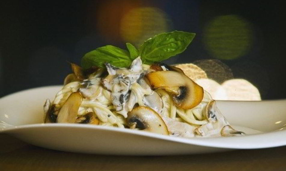 Рецепт паста в сливочном соусе с шампиньонами