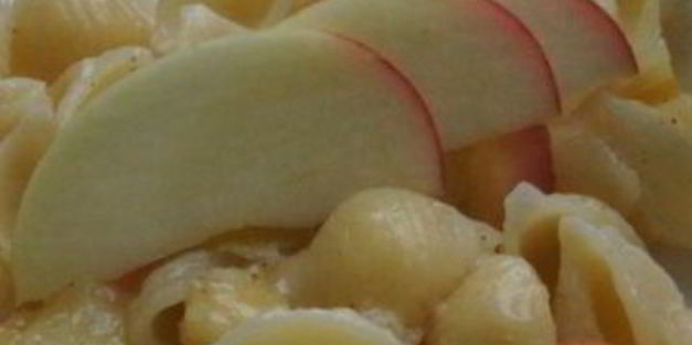 сладкие макароны с фруктами