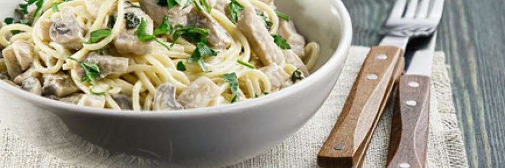 Спагетти с грибами в сливочном соусе