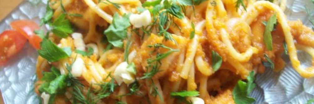 Спагетти с курицей и кабачковым соусом