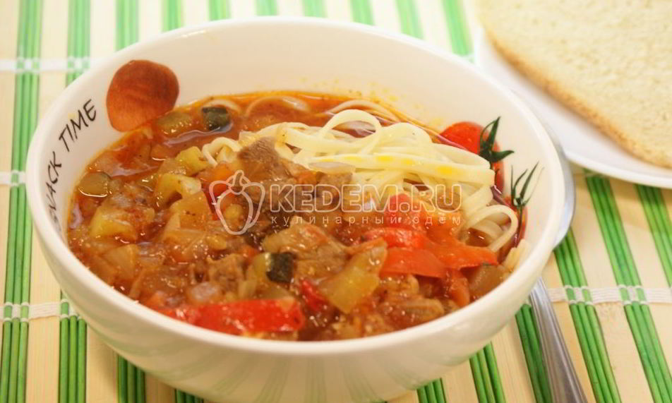 Рецепт спагетти с подливой из мяса и овощей