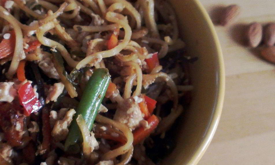 Рецепт жареная лапша с тофу и овощами в соусе терияки