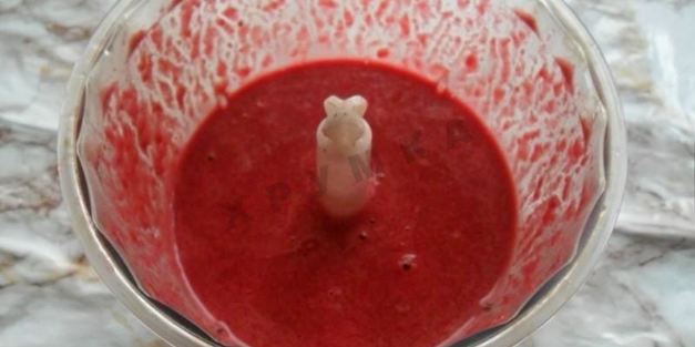 манные клецки с вишневым соусом