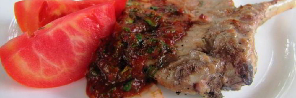 Антрекот на гриле, и на природе