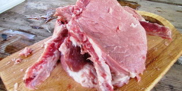 антрекот на гриле, и на природе