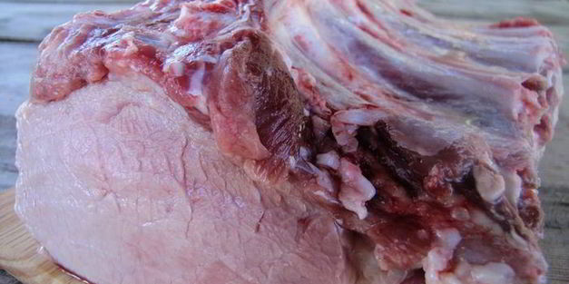 антрекот на гриле, и на природе