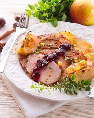 Ароматное филе индейки, запеченное с яблоками