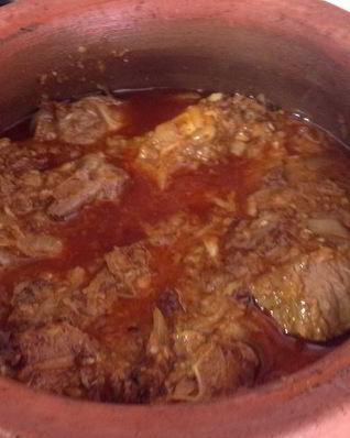 Баранина в горшочке