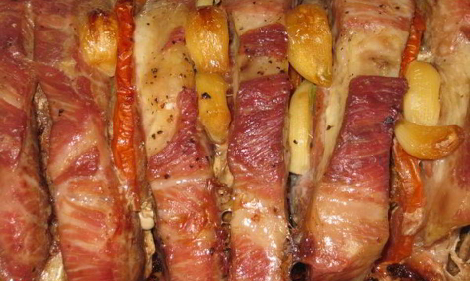 Рецепт фаршированная свиная шея с помидорами