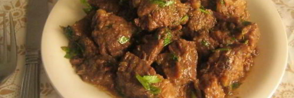 Говядина под винным соусом