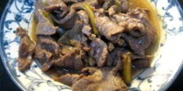 говядина с брокколи и цветной капустой