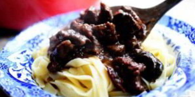 говядина тушеная с грибами