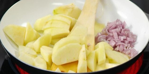 говяжьи хвосты, тушенные в розовом вине