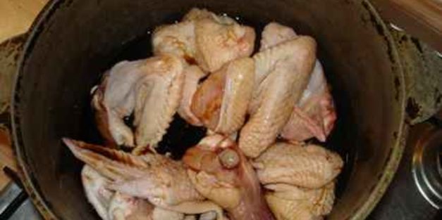 крылышки куриные в соевом соусе