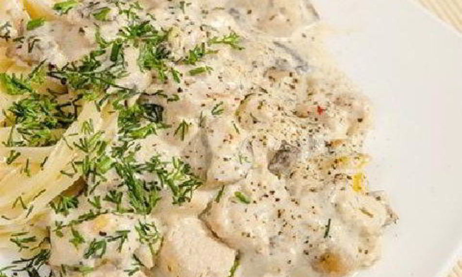 Рецепт куриное филе с грибами в сырно-сливочном соусе