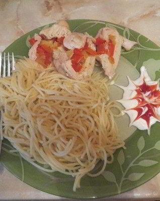 Куриные кармашки с начинкой из ананасов и сладкого перца