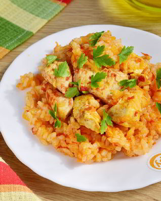 Курица с овощами и кашей