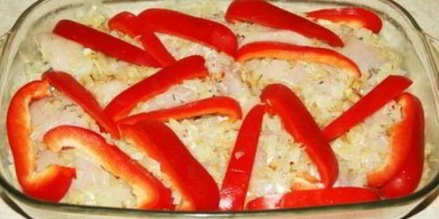 курица с перцем, запеченные в сливках