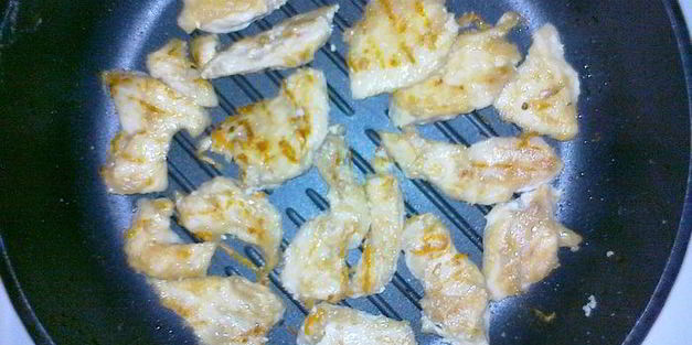 курица с рисом и овощами восточный колорит