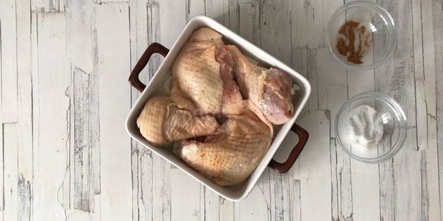 курица в сметане с чесноком в духовке