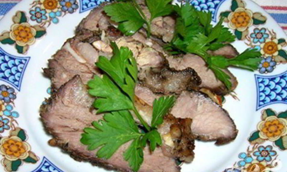 Рецепт молодая свинина, запеченная в фольге