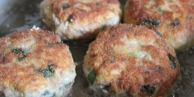 мясные биточки с картофелем и черемшой