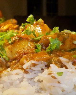 Пикантная курица с рисом и карри