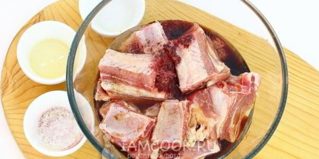 ребрышки свиные в духовке в рукаве