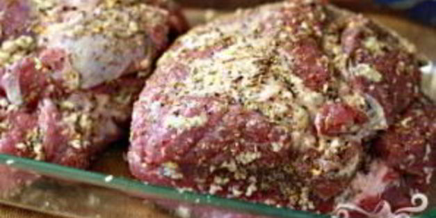 свинина с чесноком и фенхелем