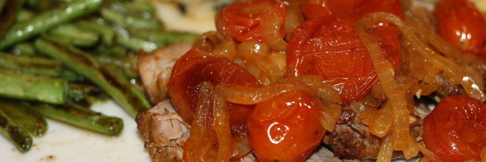 Свинина с помидорами в духовке