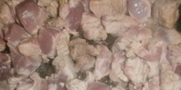 свинина, жаренная на сковороде кусочками