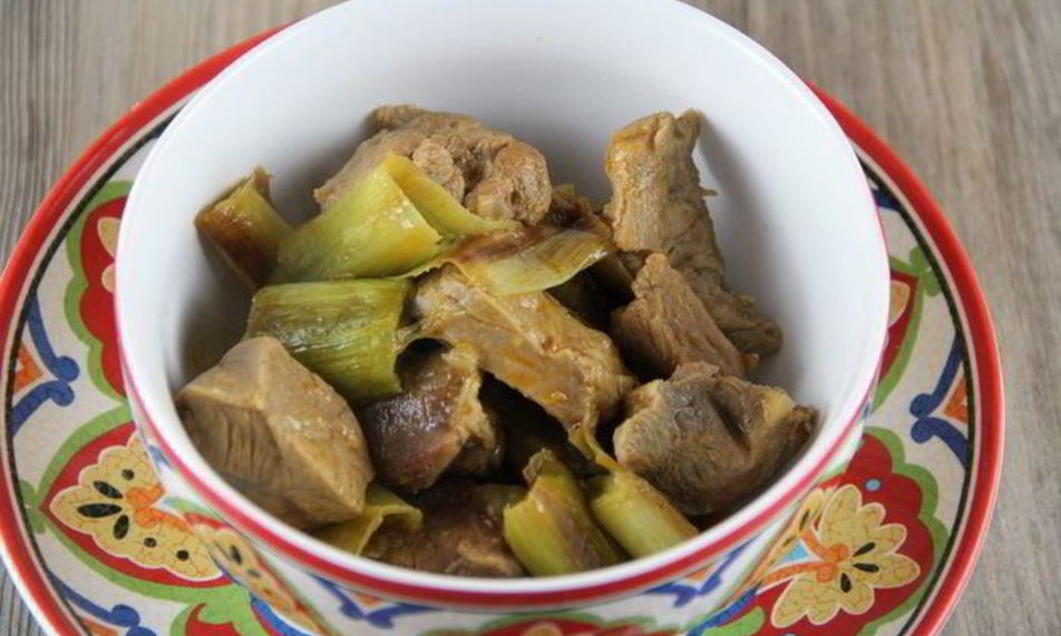 Рецепт тажина из баранины и лука-пореи