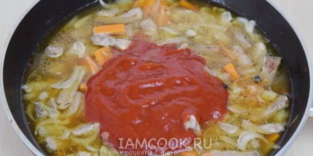 тушеная свинина с подливкой