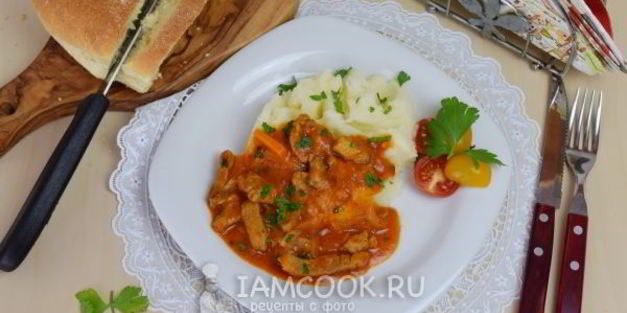 тушеная свинина с подливкой