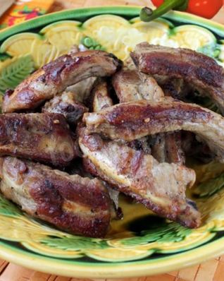 Тушеные ребрышки в мультиварке