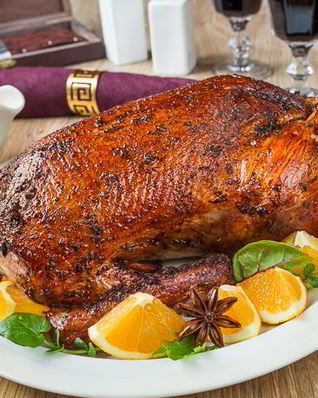 Утка в соево-апельсиновой глазури с пятью специями