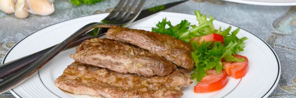 Запеченная свиная вырезка с горчицей