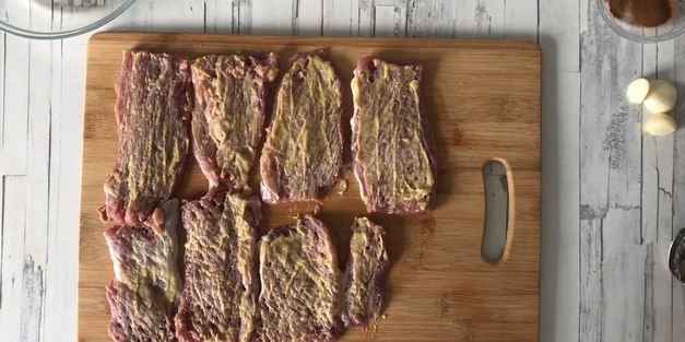 запеченная свиная вырезка с горчицей